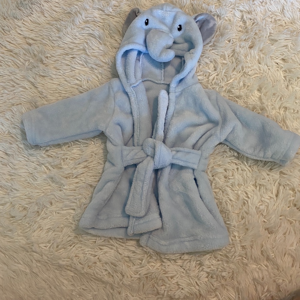 Elephant Soft Plush Robe Sz. 0-9 Months NWOT